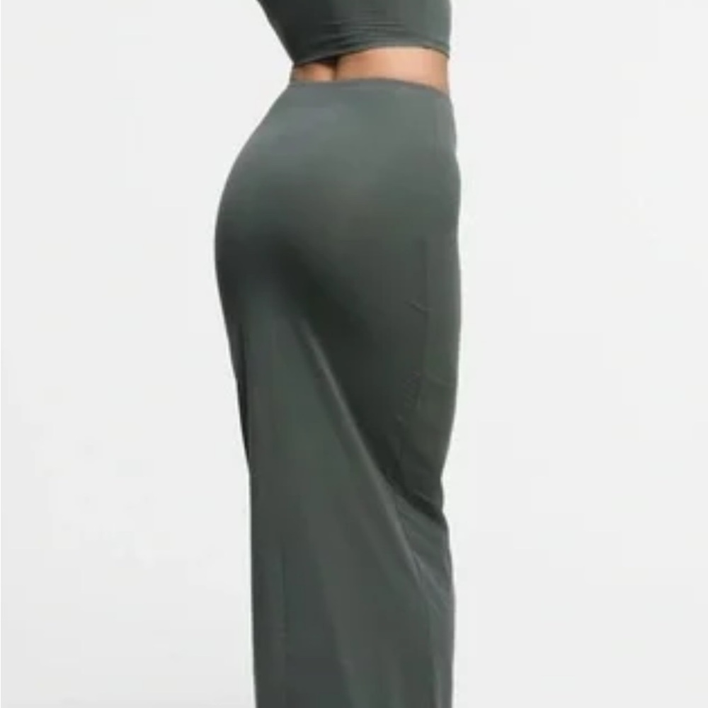 Skims Swim Long Tube Skirt Cover Up. Size XL. NWOT. - Picture 2 of 9